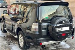 میتسوبیشی پاجیرۆ